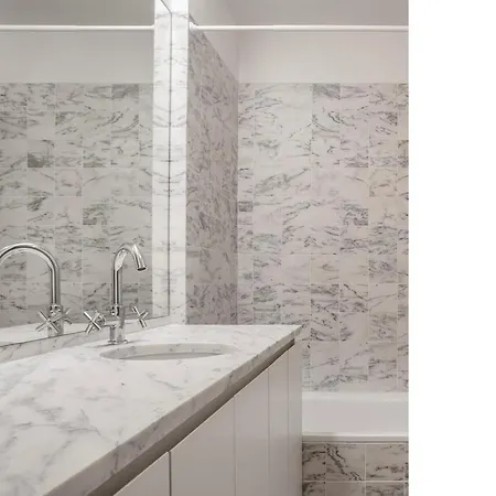 Comfortable In Downtown For 4 People